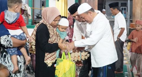 Safari Ramadhan di Masjid Tertua Bungo, Gubernur Jambi Teguhkan Komitmen Pembangunan